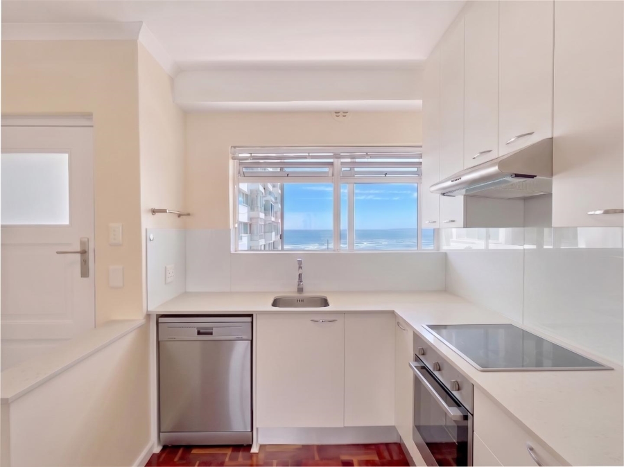 To Let 1 Bedroom Property for Rent in Sea Point Western Cape